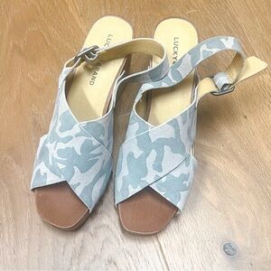 Lucky Brand “Zelka” Women's Gray Camo Wedge Sandals